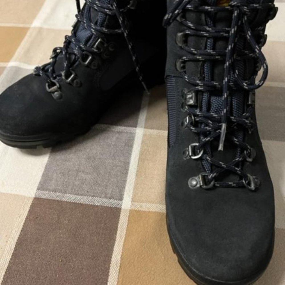 Ladies Hiking Boots